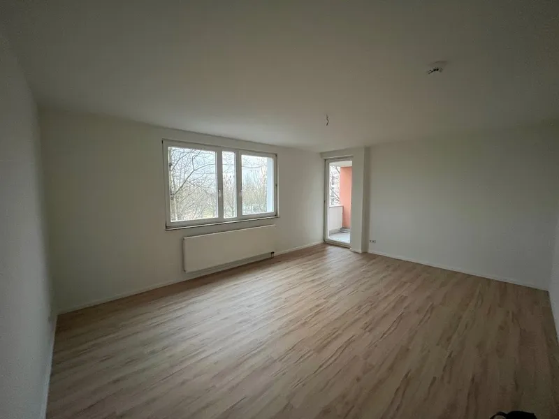 Moderne 3 Zimmerwohnung in der Helene-Weber-Str.  27,  1.OG, RE — photo 1